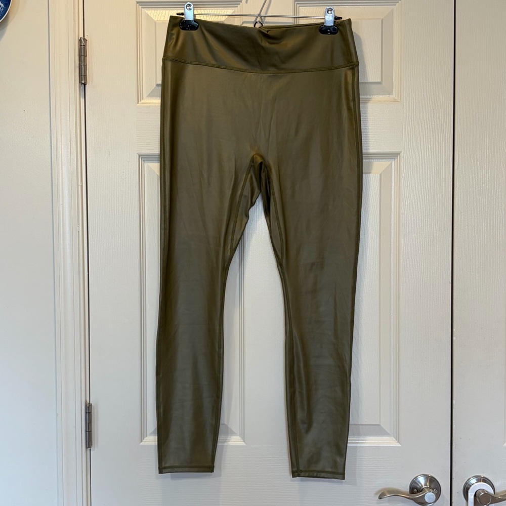 Fabletics Anywhere Motion 365+ Shine High Rise Dark Moss Shine Leggings XL